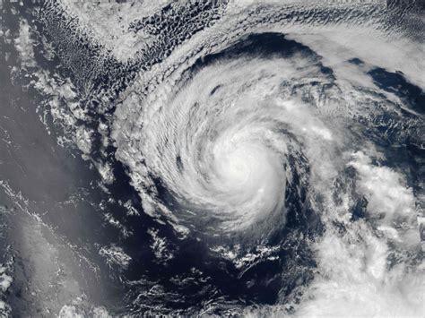 Photos Show Side By Side Hurricanes Heading Toward Hawaiian Islands