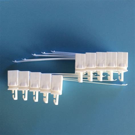 Vertical Blind Plastic Headrail Hookspegs