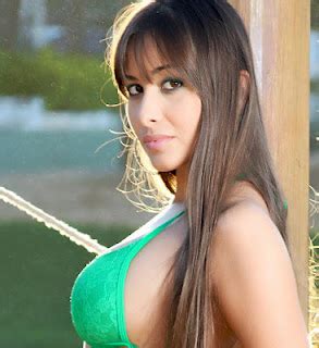 A bola rola terça (22/06) às 19 hs (horário de brasília). SergioNativo: Goiás x Avai