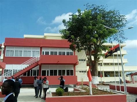 Escola Angola E Cuba Volta A Receber Alunos 10 Anos Depois De Ter Sido Encerrada