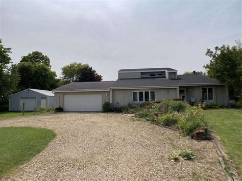 N6499 Isaacson Rd Cecil Wi 54111 Mls 50279906 Coldwell Banker
