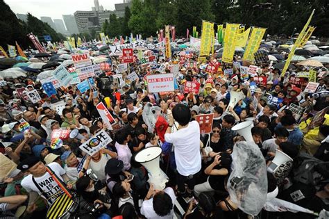 Japan Over 120k People Protest Security Bills