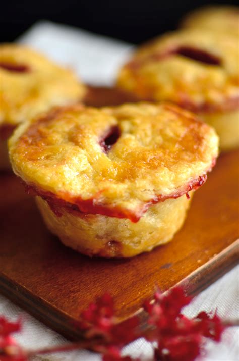 Yammies Noshery Mini Strawberry Pies In A Muffin Tin