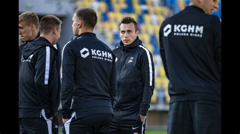 Zapraszam na symulacje meczu 32 kolejki pko ekstraklasa arka gdynia vs zagłębie lubin w fifa20 z dopingiem kibiców arki gdynia Arka - Zagłębie | Komentarze - YouTube