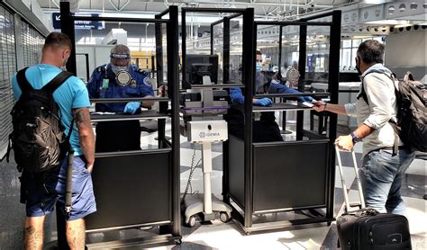 Chicago O’Hare International Airport gets acrylic barriers at TSA