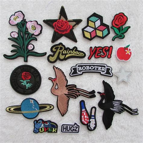 Hot Sale Fashion Embroidery Hot Melt Adhesive Applique Embroidery Patch Diy Clothing Accessory