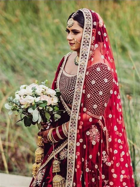 How To Look Amazing On Your Wedding Day If You Are A Plus Size Bride Frugal2fab In 2020 Plus