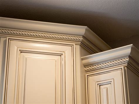 Maybe you would like to learn more about one of these? Timberlake Cabinetry in a Sierra Vista door style with a ...