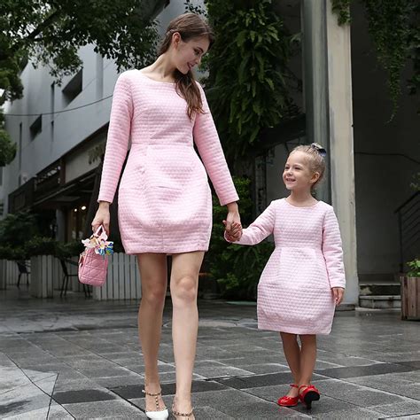 Estilo Europeo Otoño Invierno Vestidos Madre Hija Casual Pink Balón