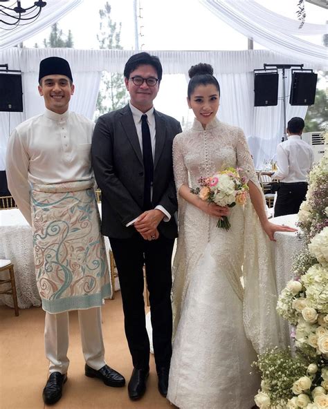 Last month the tan clan gathered as tycoon vincent tan's daughter chryseis wed property mogul faliq nasimuddin at an event marked by both malay and chinese traditions. Tatlergrams Of The Week: Inside The Fairy-Tale Wedding Of ...
