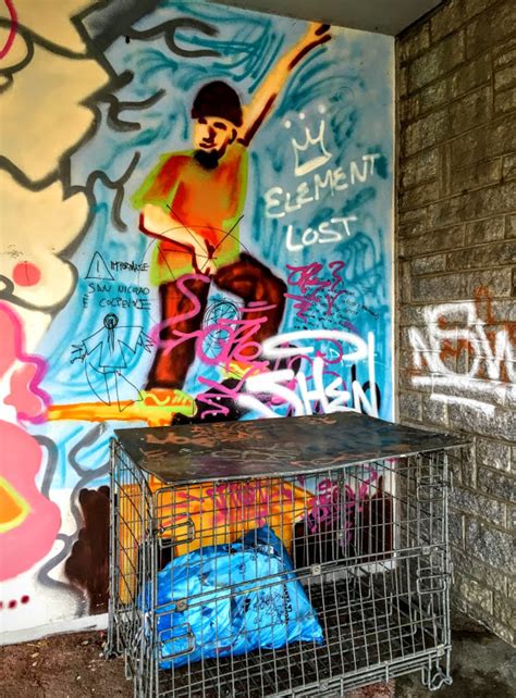 Chatte kostenlos mit leuten in mendrisio, schweiz. Mendrisiotto , lateinisch helvetia), amtlich schweizerische eidgenossenschaft (französisch confédération suisse, italienisch confederazione svizzera, rätoromanisch. Chiasso-Stabio-Mendrisio - Kanton-Canton Ticino-Tessin ...