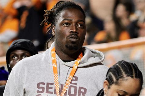 Coveted Juco Dl Derrick Hunter Enjoys Amazing Visit With Tennessee On