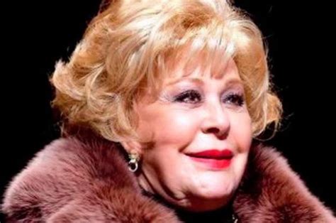 Fue transmitida para latinoamérica por el desaparecido canal de cable animax y por el canal sony spin hasta abril de 2012. El Cine Mexicano