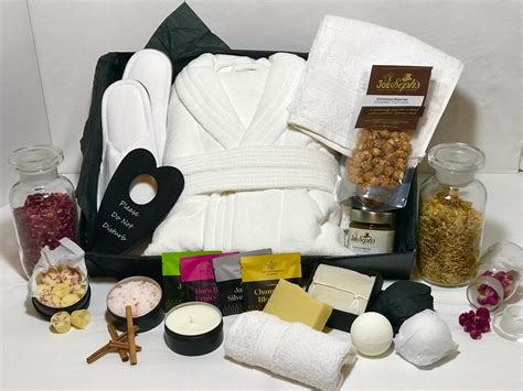 Luxury Pamper Hamper Cosy Up At Christmas Spa Experience Etsy Uk