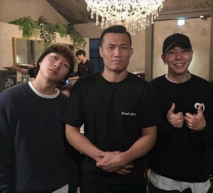 한/영 키 또는 한영 키는 한글(한국어)과 로마자(영어) 입력 모드를 전환하는 키이다. 정찬성 아내 직업 연봉 수입 어마무시 aomg