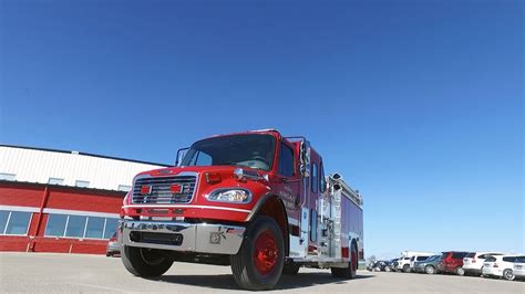 Engineered For The Extreme Fort Garry Fire Trucks In Winnipeg