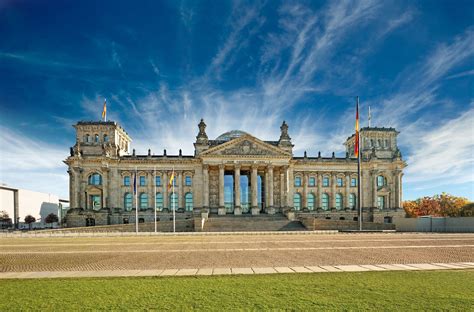 Bundestag Berlin Maximize