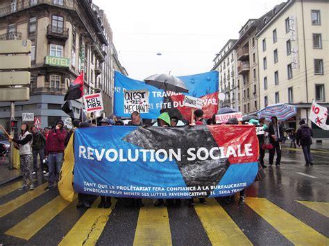 [Genève] Un bloc anti-autoritaire rayonnant pour un 1er mai pluvieux