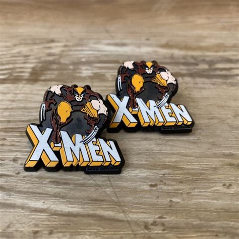 Vintage Pair 1988 Marvel Comics X Men Wolverine Plastic Lapel Pins