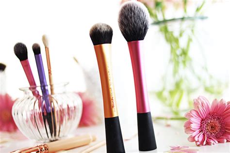 10 günstige Make Up Pinsel von Zoeva und RT