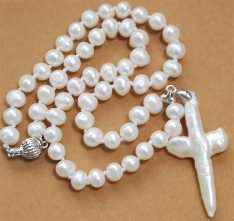 7 8 Mm Natural White Cultured Pearl And Cross Pendant Necklace 18 In