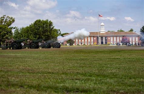 10th Marine Regiment Honors Independence Day With 21 Gun Salute Nara