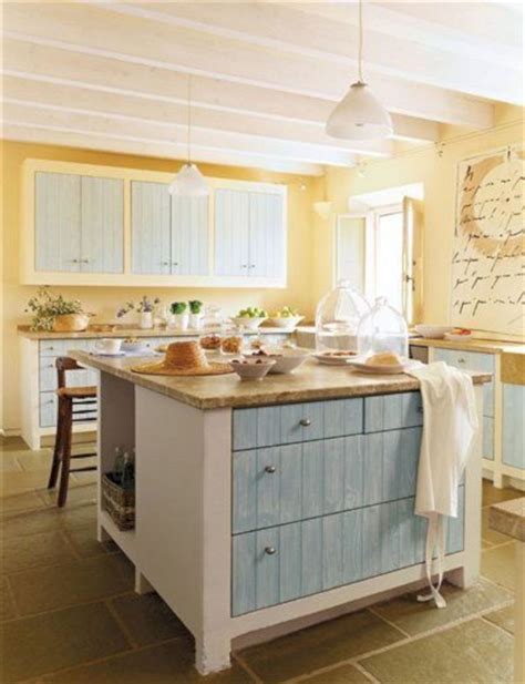 45 Extraordinary Farmhouse Kitchen Color Design Ideas Decor