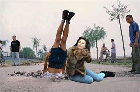 43 scarlett johansson memes ranked in order of popularity and relevancy. Scarlett Johansson Falling Down and another faceplant ...