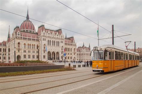 How To Get From Budapest Airport To City Centre A Warning