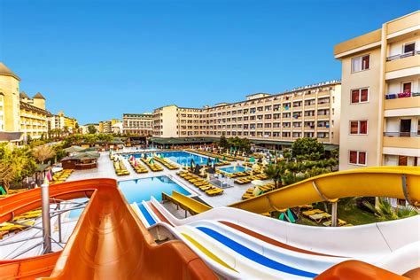 Het heerlijke klimaat, de gastvrije locals de exotische sfeer en de prachtige stranden maken het een perfecte zonbestemming. All Inclusive 4 sterren hotel Turkije voor slechts 347 ...
