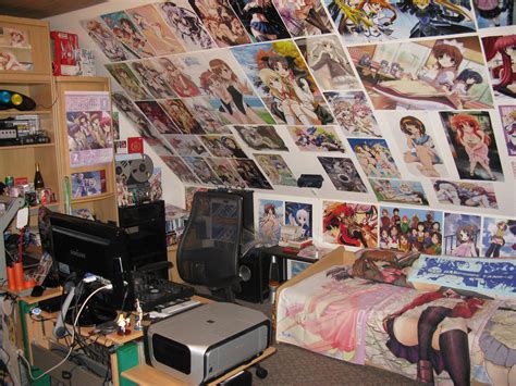 Graffiti wall covering for the modern teen girls' bedroom [design: 14 Anime Rooms That Just Might Be Heaven | Otaku room ...