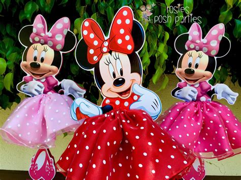 Join tanya in this balloon decoration tutorial! Minnie Mouse Birthday Decoration Tutu pink or red wood table