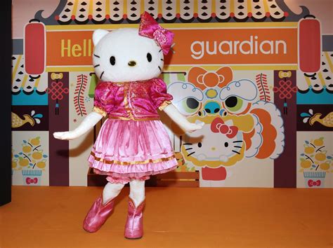 In 1967, guardian was a mere 200 square feet pharmacy at the weld in jalan raja chulan catering to the expatriate community. The Beauty Junkie - ranechin.com: Guardian & Hello Kitty ...