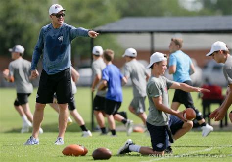 Nations Top Quarterbacks Build A Fraternity At Manning Passing Academy Archive
