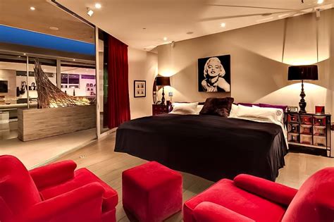 Fashion nova ranks 2nd among designer clothes sites. Take a Look Inside Avicii's Hollywood Home | HYPEBEAST