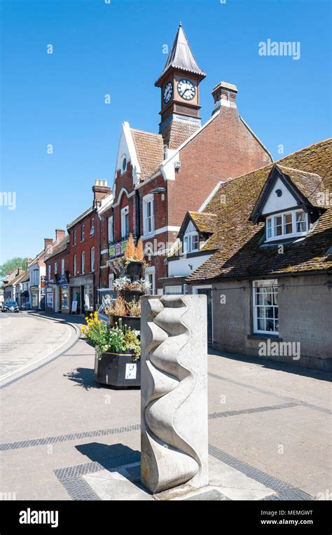 Sculpture High Street Traffic Fordingbridge Hampshire Town Centr Hi Res