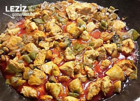 Sacda sarımsaklı bol soğanlı nefis tavuk sote tarifimizi izleyebilirsiniz. Mantarlı Tavuk Sote - Leziz Yemeklerim