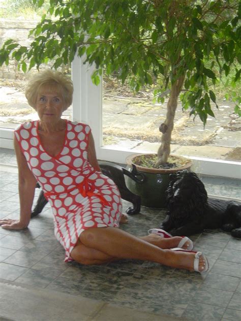 Joyannejoyannet 67 From Darlington Is A Local Granny Looking For