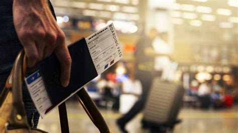 Pertama Kali Naik Pesawat Pelajari Arti Kode Huruf Pada Boarding Pass