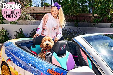 Jojo Siwa Opens Up About Coming Out As Lgbtq