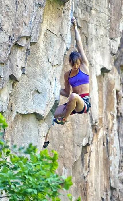 Sexy Rock Climbing Girls That Are Too Hot To Handle Pics