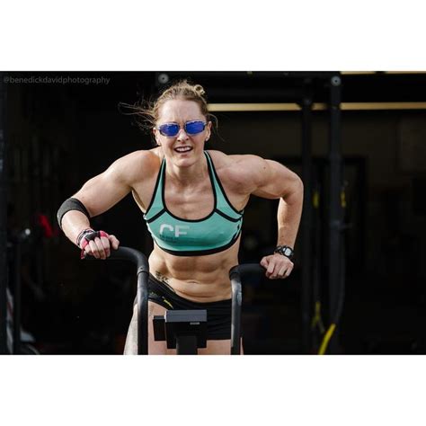4 Ridiculously Fit Women To Watch At This Years Crossfit