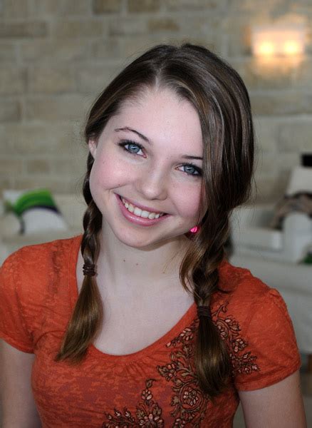 Sammi Hanratty Sitcoms Online Photo Galleries