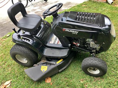 Murray 38 135 Hp Riding Lawn Mower With Briggs And Stratton Engine