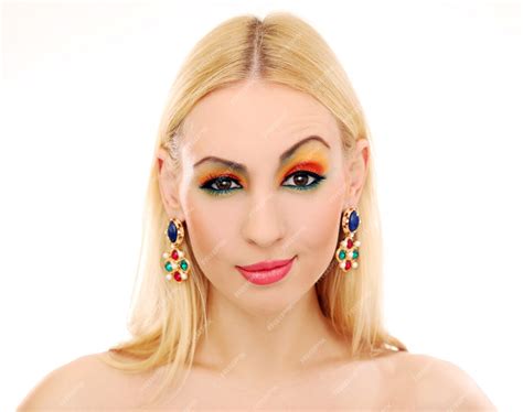 Free Photo Blonde Woman Showing Her Cute Colored Look