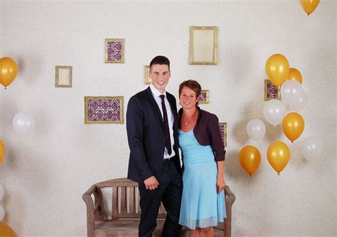 We did not find results for: Pin von Abiball Fotos auf Familien und Freunde | Familie ist