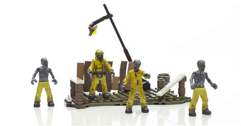 Bricker Construction Toy By Megabloks Cnk31 Hazmat Zombies Mob