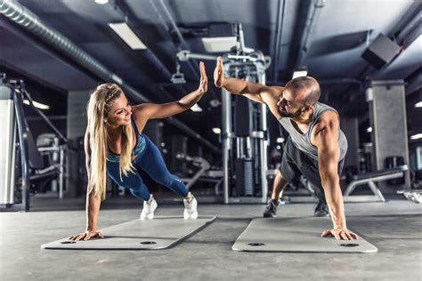 Physiotherapy Edmonton Gym Graphic Human Integrated Performance Sport Couple Doing Plank