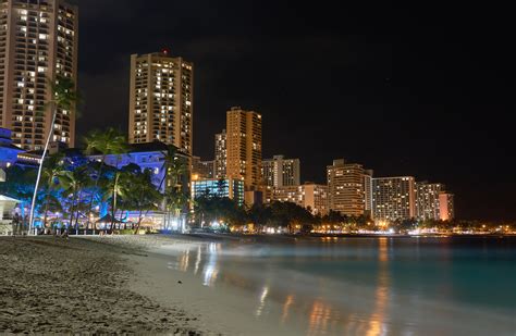Waikiki At Night Honolulu Mariano Jaimez Tarifa Flickr