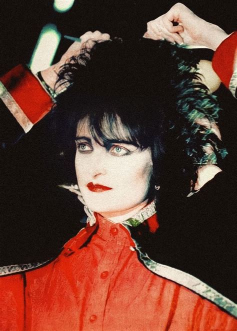 siouxsie and the banshees 1980 i love siouxsie so much 💘 in 2022 siouxsie and the banshees